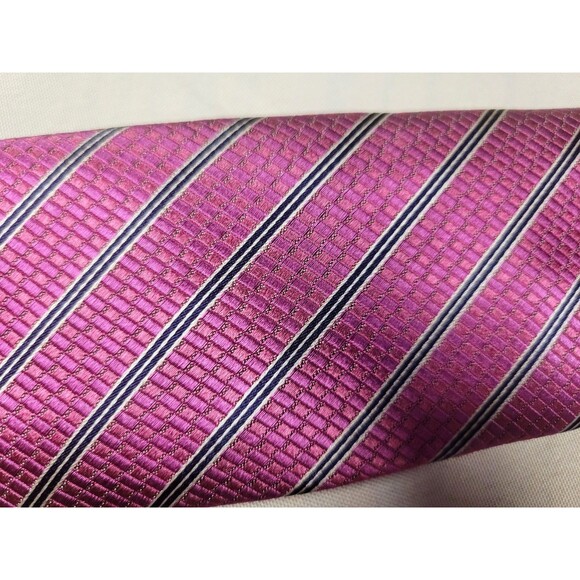 Jos. A. Bank Reserve Collection 100% Silk Men's Tie-Pink/Purple Diagonal Stripe - Picture 2 of 7